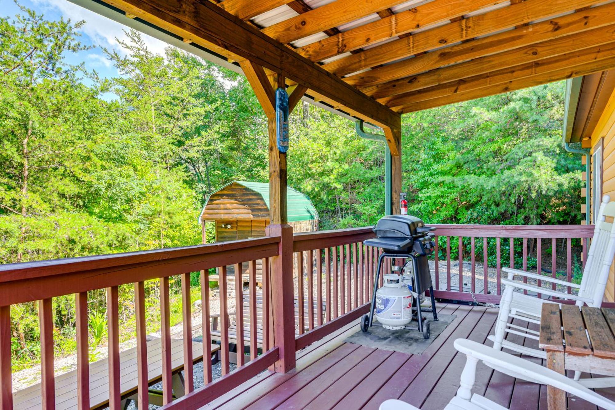 Bryson City Cabin Rental With Views And Hot Tub 外观 照片